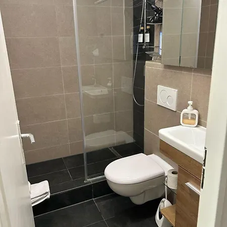 Zurich Hotel Studio Aparthotel 3*