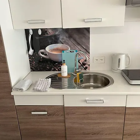 Zurich Hotel Studio Aparthotel 3*
